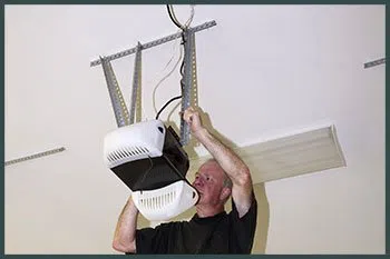 Two Guys Garage Doors Maricopa, AZ 520-686-7136 - serv-cont-open-gr-43m